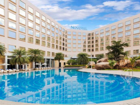 Отель Novotel Hyderabad Convention Centre  Хайдарабад